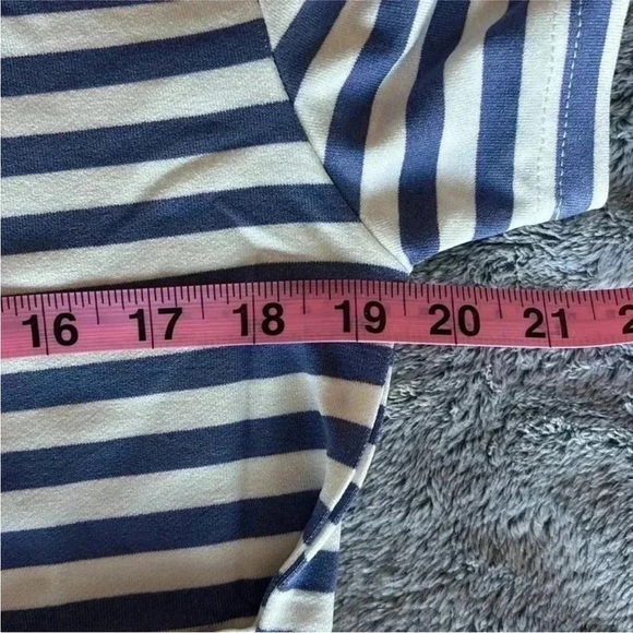 Steve Madden Striped Waist Tie Dress in Faded Ink Size Large NWT - Picture 6 of 8